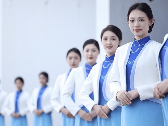 禮尚往來(lái)，愛(ài)傳萬(wàn)家 浙江傳媒學(xué)院禮儀公益服務(wù)團(tuán)的文明實(shí)踐